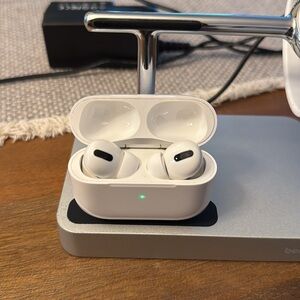 Apple Airpod Pros 1st generation